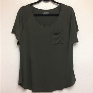 Adam Levine Boyfriend Tee - M